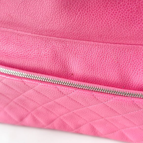 Chanel Pink Caviar Beauty Clutch - Picture 11 of 15